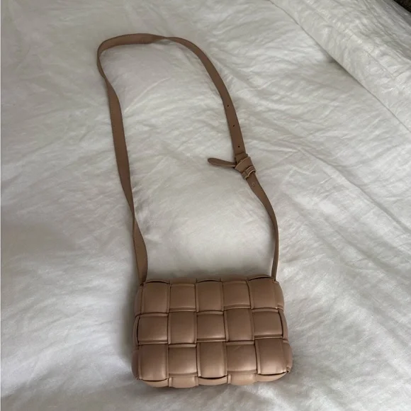 Billini woven crossbody bag tan (Bottega Veneta look alike) - Picture 3 of 5